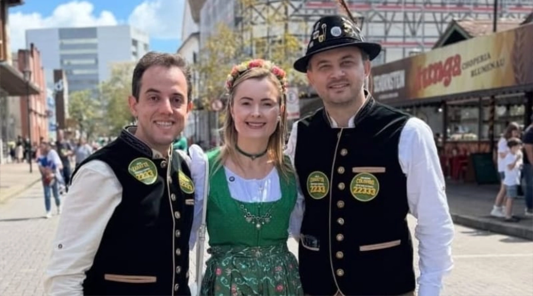 Vereador Flávio Linhares Júlia Zanatta e Guilherme Colombo